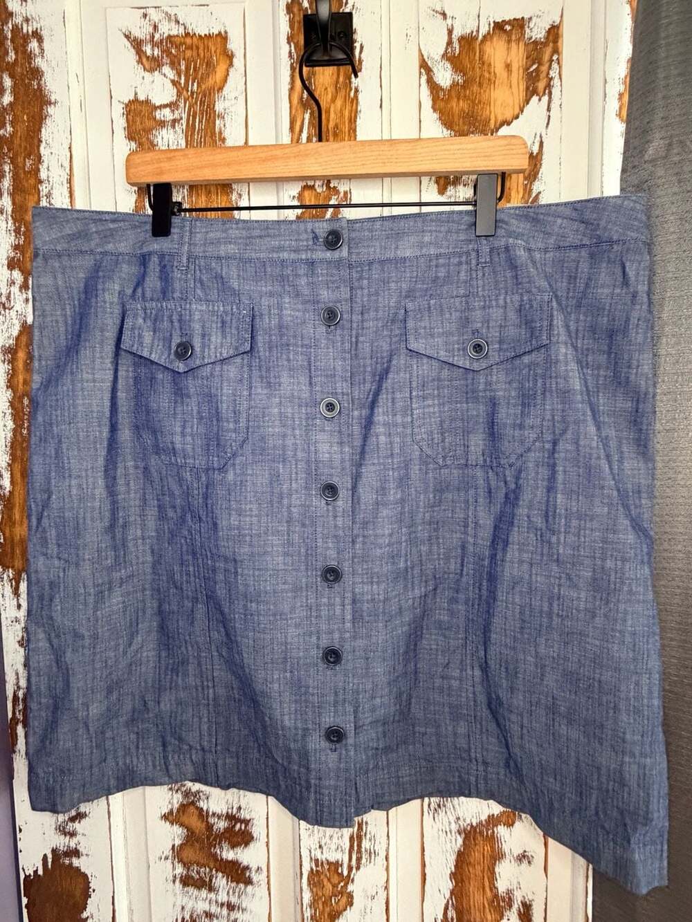 Van Heusen Women's Button-Front Skirt Blue Chambray Size 18 Utility NWT